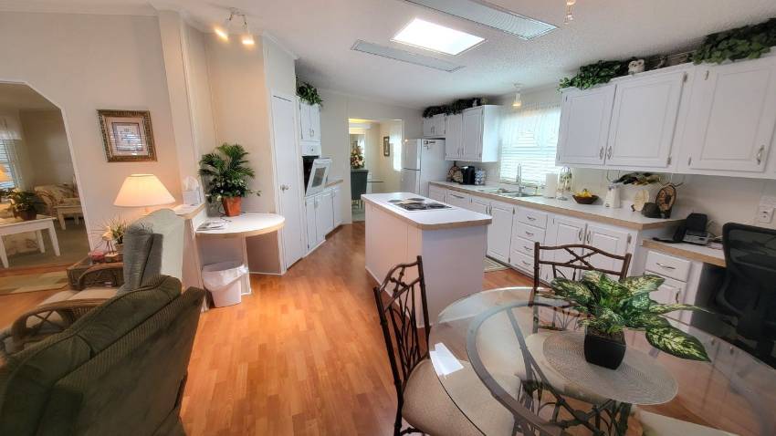 429 Osprey Place a Lake Wales, FL Mobile or Manufactured Home for Sale